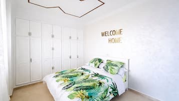 6 bedrooms, in-room safe, iron/ironing board, travel cot