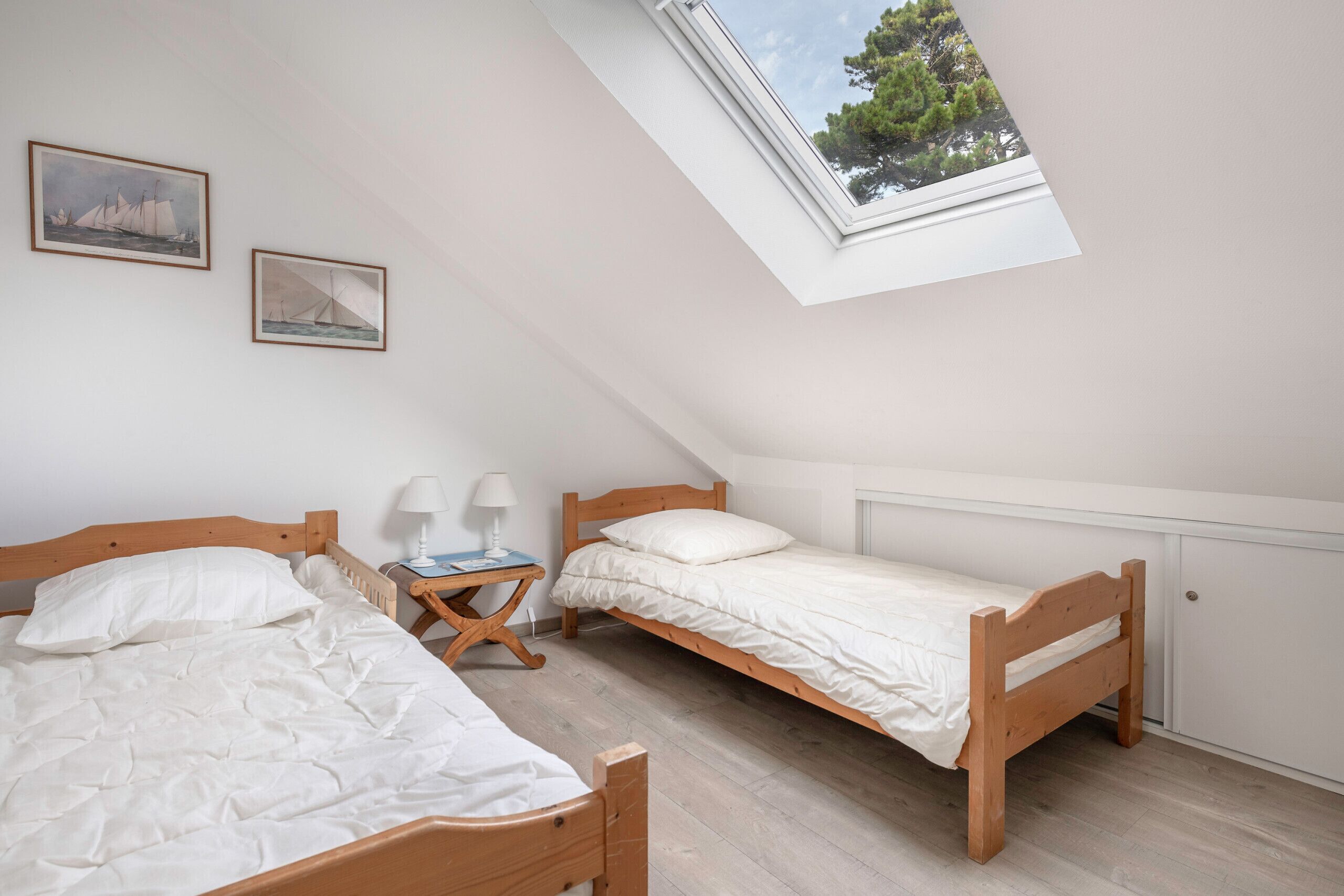 4 chambres, fer et planche à repasser, Wi-Fi gratuit