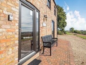 Terrace/patio - The Granary - UK36673 (Belchford)