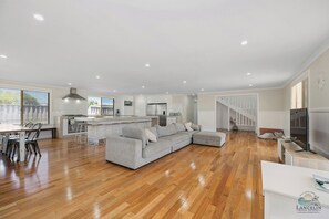 Fernseher, Arbeitsbereiche