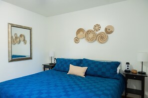 2 bedrooms, desk, iron/ironing board, free WiFi