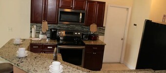 Cozy single family home. Family friendly community