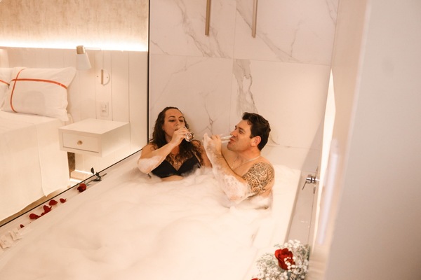 Honeymoon Studio Suite | Blackout drapes, WiFi (free)