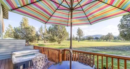 Eagle Crest: Resort Amenities-Spa-9th Hole-Views!