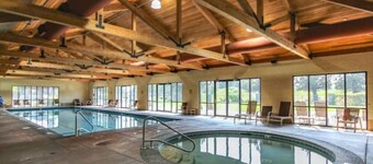 Eagle Crest: Resort Amenities-Spa-9th Hole-Views!