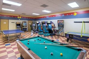 Spielezimmer