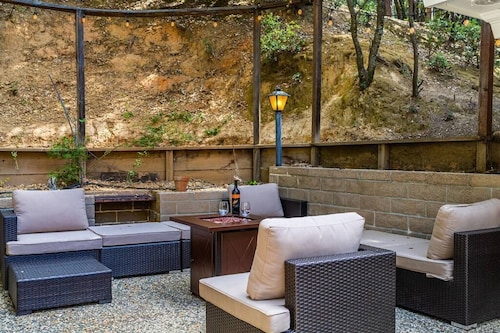 Epic Fam Vacation: Hot Tub-Game Rm-Lake Access-A/C