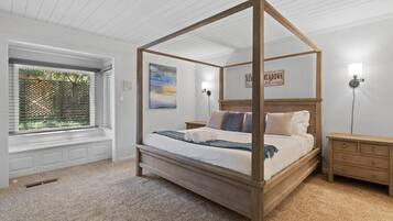 5 bedrooms, iron/ironing board, WiFi, bed sheets