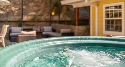 Epic Fam Vacation: Hot Tub-Game Rm-Lake Access-A/C