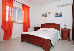 4 Schlafzimmer, Bügeleisen/Bügelbrett, WLAN, Bettwäsche