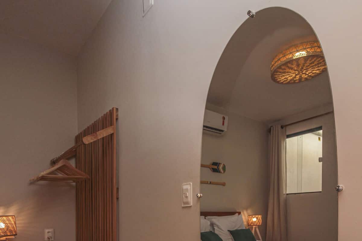 Suite Standard | Minibar, in-room safe, iron/ironing board, free WiFi