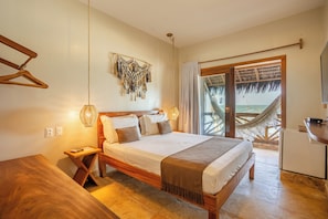 Sea Front Superior Suite | Minibar, in-room safe, iron/ironing board, free cots/infant beds - Pousada Preamar (Cruz)