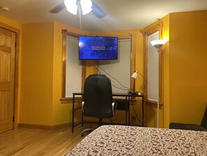 1 bedroom, WiFi - Studio remodeled..! (Waltham)