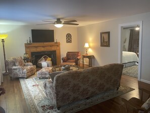 Smart TV, chimenea
