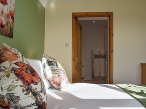 3 chambres, Wi-Fi gratuit, draps fournis