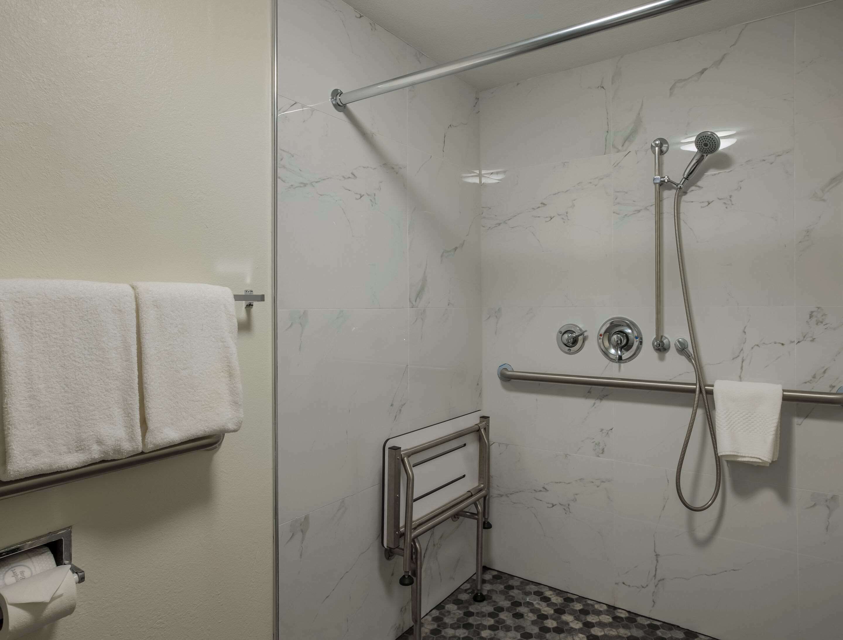 Photo - MainStay Suites Savannah Midtown