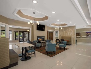 Lobby - MainStay Suites Savannah Midtown (Savannah)