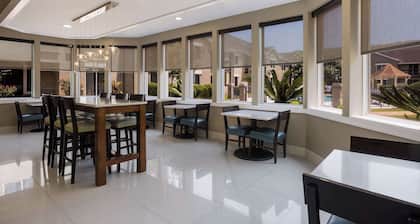 MainStay Suites Savannah Midtown