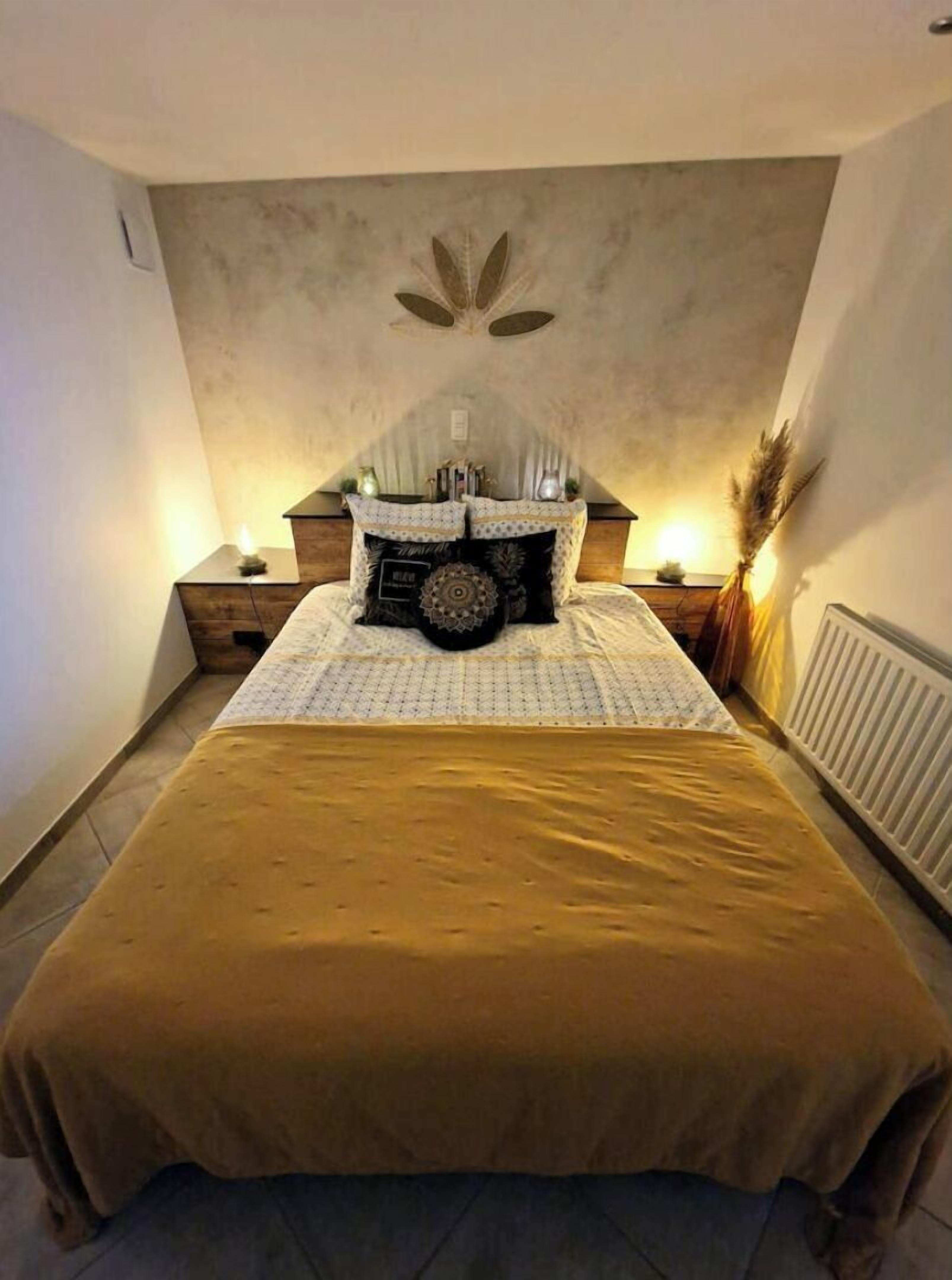 1 slaapkamer, een strijkplank/strijkijzer, gratis wifi, beddengoed