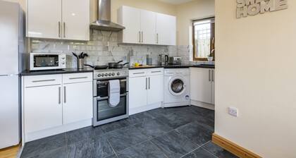 Charming 2-Bedroom Home in Truro