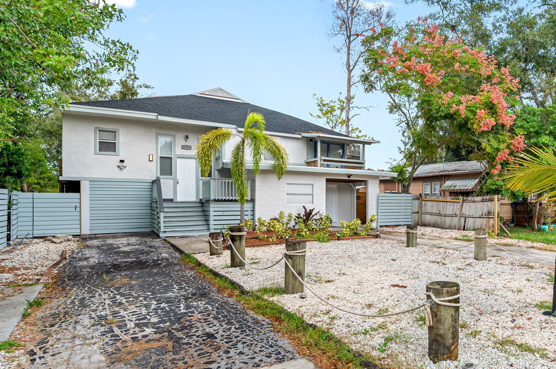 Salt Water Home (10 min away from the madeira beach)