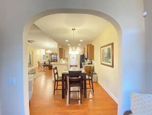 Dining - "Your Cup of Tea", Spacious Three Bedroom (Fuquay-Varina)