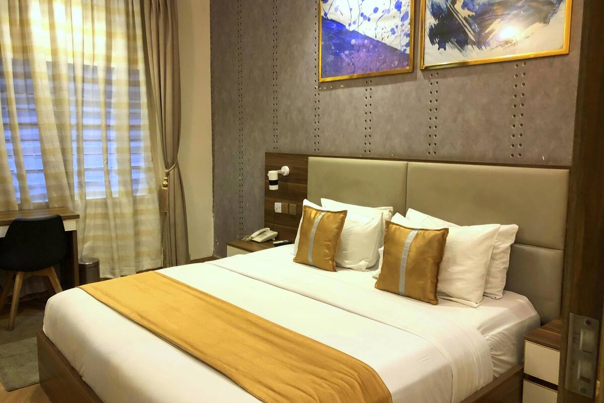 Classic Room | 1 bilik tidur, peralatan tempat tidur premium, dihias secara berasingan