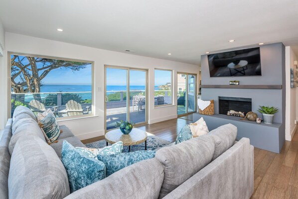 TV, ping pong - Oceanfront Home Retreat w/ Breathtaking Views of Fitzgerald Marine Reserve (Moss Beach)