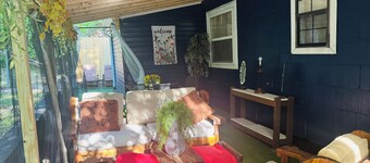 1616 urban Neighbourhood quiet Home your home away from home enjoy inn