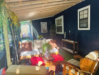 1616 urban Neighbourhood quiet Home your home away from home enjoy inn