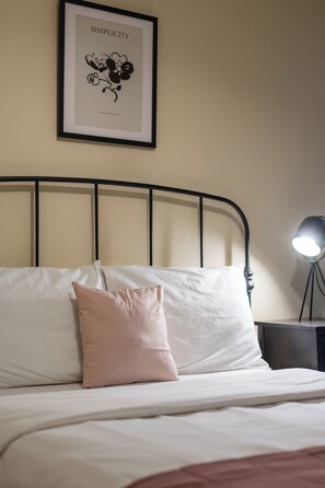 4 chambres, fer et planche à repasser, lit parapluie, Wi-Fi gratuit