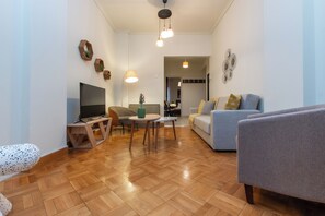 Smart TV - Houseloft Queen Olga Casa (Thessaloniki)