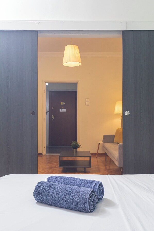 4 室のベッドルーム、防音設備、アイロン / アイロン台、旅行用ベビーベッド