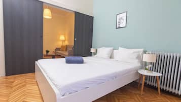 4 bedrooms, soundproofing, iron/ironing board, travel cot