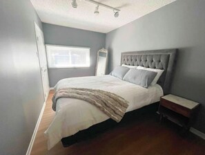 2 habitaciones, tabla de planchar con plancha y wifi gratis 