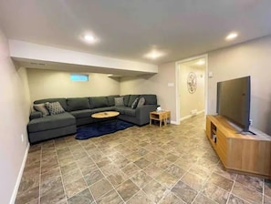 Smart TV, video games