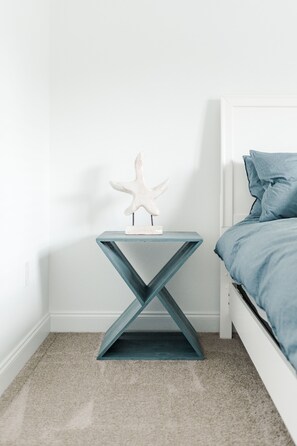 4 bedrooms, iron/ironing board, travel crib, free WiFi