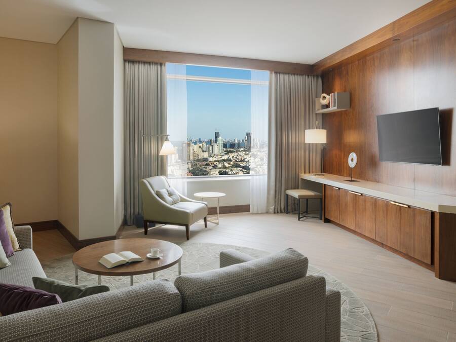 Televisión LED 55 pulgadas con canales de televisión por cable