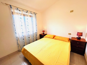 Appartement | 2 chambres, fer et planche à repasser