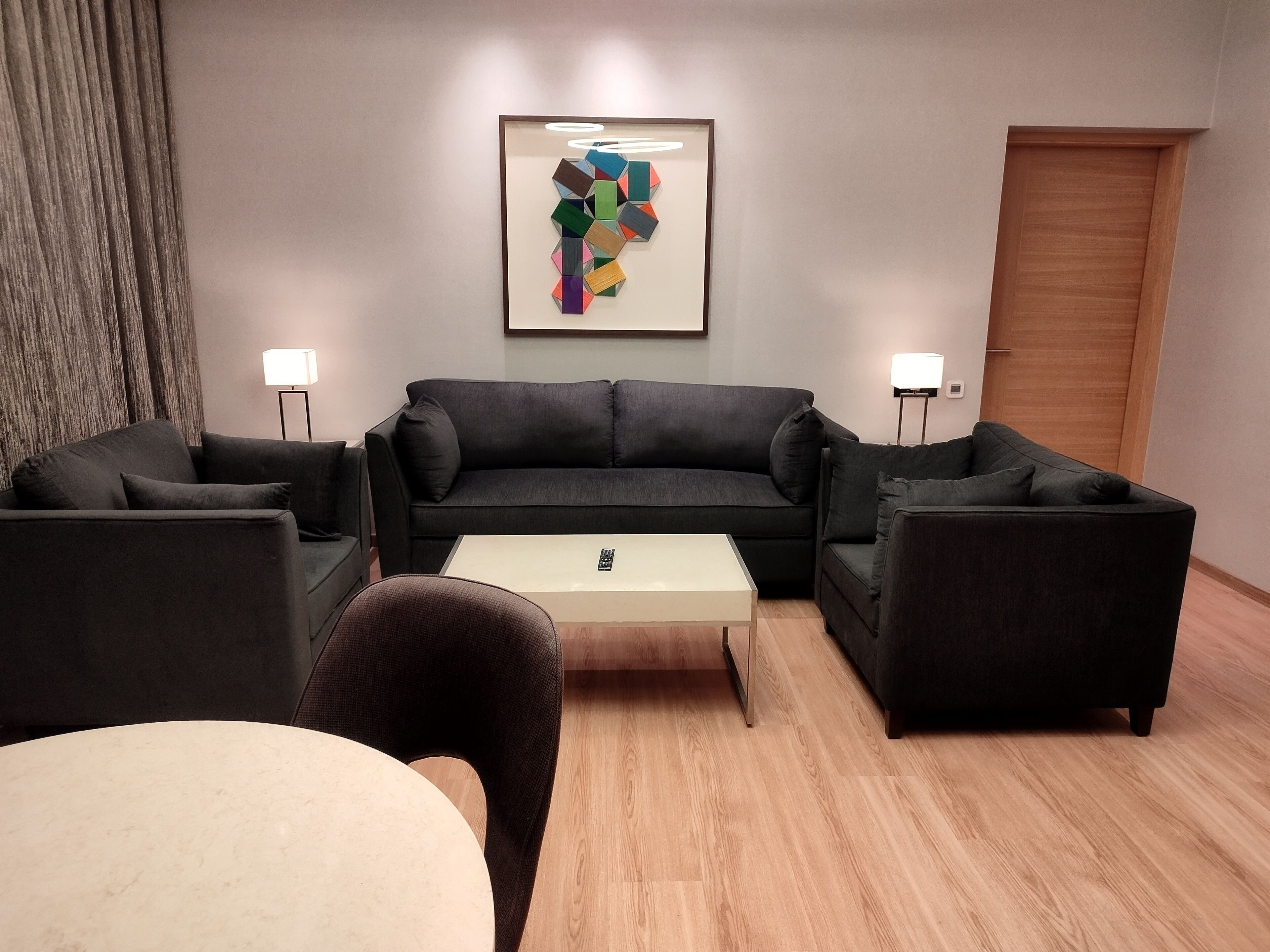 executive suite, 1 king bed, non smoking, city view | living area | 55-inch flat-screen tv with satellite channels, tv