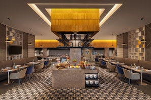 Bữa sáng buffet hàng ngày (549 INR/mỗi người)