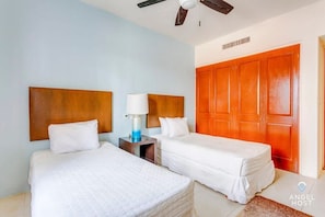 2 habitaciones y espacio para trabajar con laptop