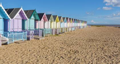 2 bedroom accommodation in West Mersea