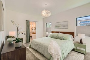 3 bedrooms, desk, iron/ironing board, WiFi
