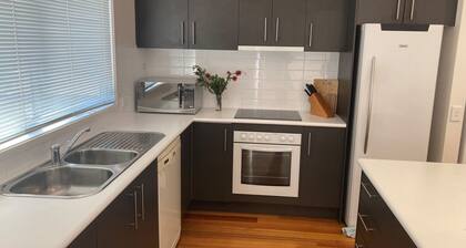 The Blue House -Spacious and comfortable beach house