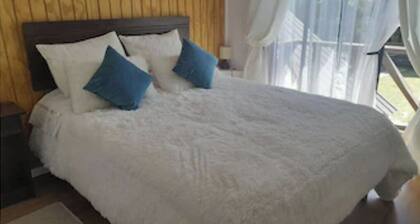 Fabulous house for 12 people, family atmosphere 10 minutes from Lake Villarrica