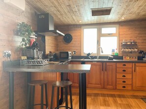 Cookware/dishes/utensils - 1 bedroom accommodation in Boyton, near Launceston (Boyton, near Launceston)