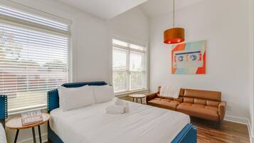 4 dormitoris, escriptori, planxa i posts de planxar i wifi