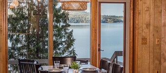 Private Waterfront Spa Retreat + Movie Theater