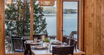 Private Waterfront Spa Retreat + Movie Theater